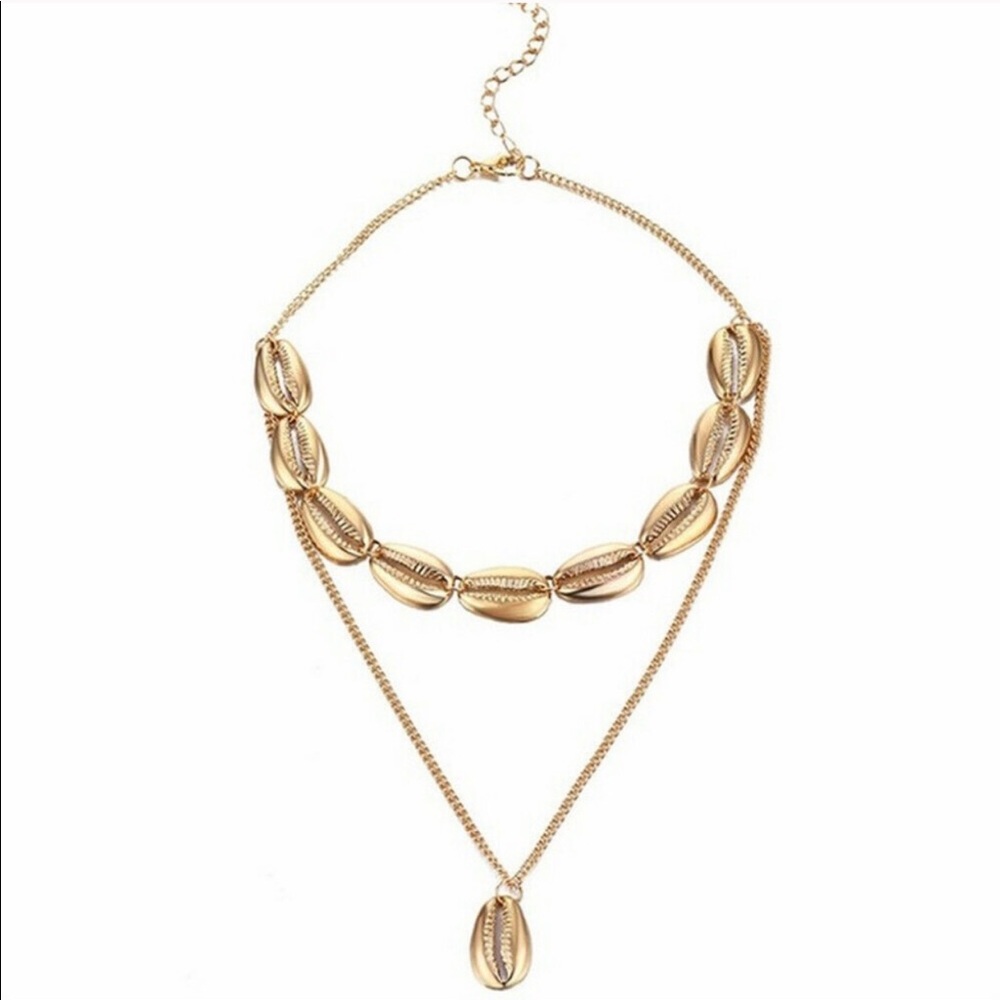 🆕Boho Layered Cowrie Choker in Gold - Picture 3 of 6